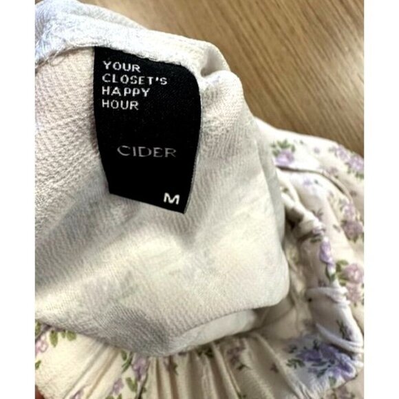 CIDER Pretty Garden Textured Laced White Embroidered Bottoms High Waist Shorts M - Picture 7 of 7